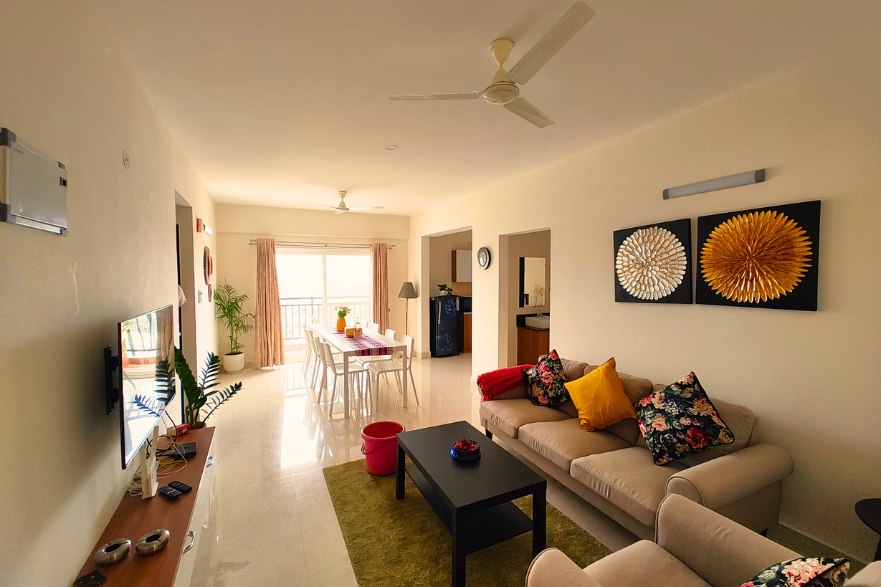 Service Apartment12